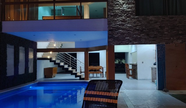 Casa Grande Vacacional Alberca. Cochera Privada in Culiacán Rosales