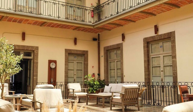 CASA SAUTO 12 Historic 1 BR with balconies and Rooftop next to Zocalo in Ciudad de México