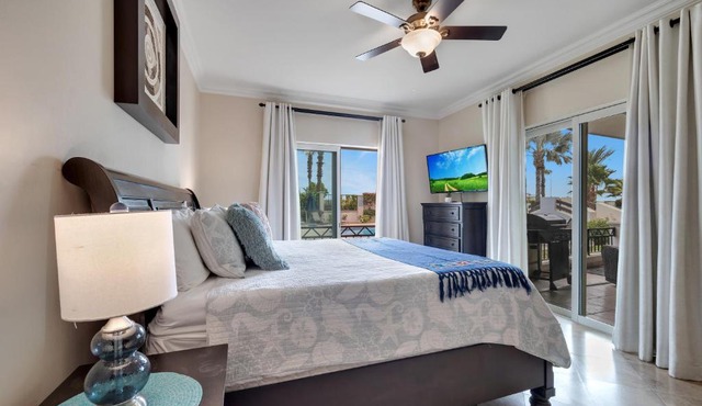 Casa Sirena- Secure & Private Poolside Retreat in Cabo San Lucas