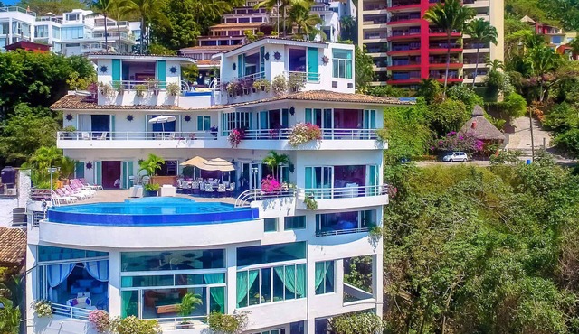 Casa Yvonneka - 13BR in Puerto Vallarta