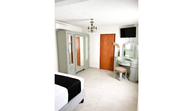 Cayetana House