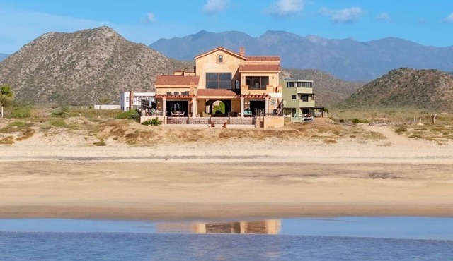 Château Cerritos | Luxe Oceanfront Home in La Paz
