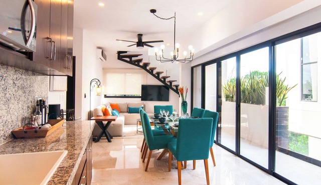 Charming 3-bdrm condo w/WiFi, Fitness Room & Private Rooftop Plunge Pool! in Akumal
