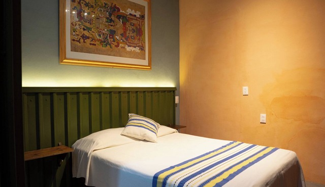 Charming Oaxaca studio in residential building, 6 blocks from Zócalo in Oaxaca de Juárez