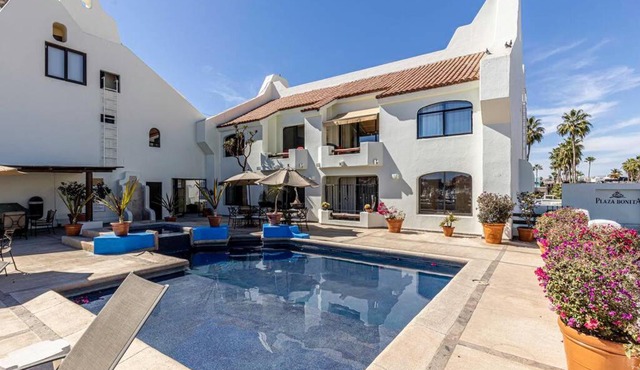 Chic Marina 2BR condo with Pool Access in Cabo San Lucas