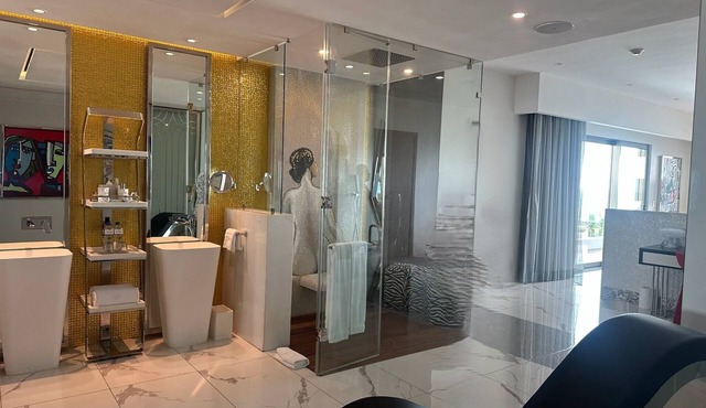 Chic resort with unique interior and plunge pool in fabulous Cancún in Cancún
