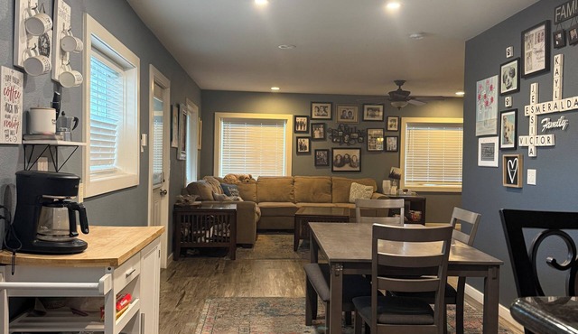 Comfy, 1 Bedroom -1 Shared Bathroom! North in Bishop
