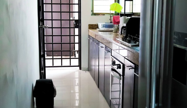 Cozy 4-Sleeper Getaway w/Pool & Laundry - Prime Mérida Mexico Stay!🌴