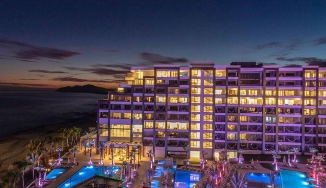 Cozy Studio, 1-bedroom, in welcoming Cabo San Lucas with a beautiful view. in Cabo San Lucas