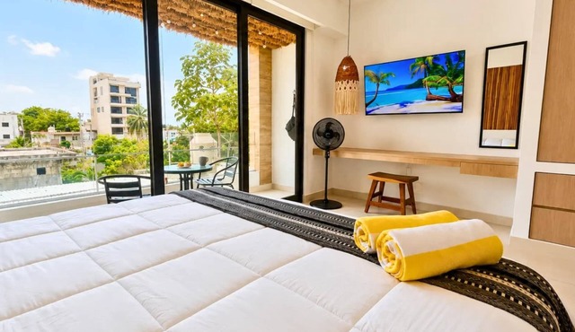 Cozy Studio steps from Coco Beach · Blanko Living in Playa del Carmen