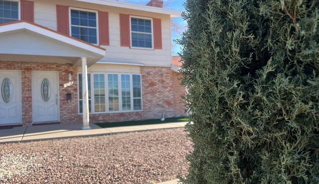 Cozy Townhome, 5 Min to Airport. in El Paso