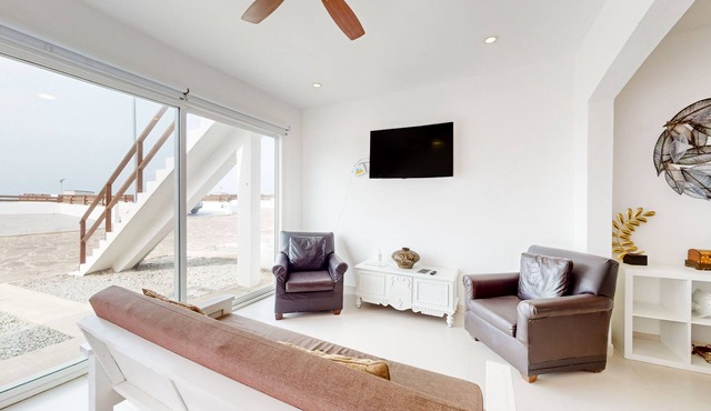 Dog-friendly beachfront retreat with rooftop deck, pool, hot tub, & kitchen in Rosarito