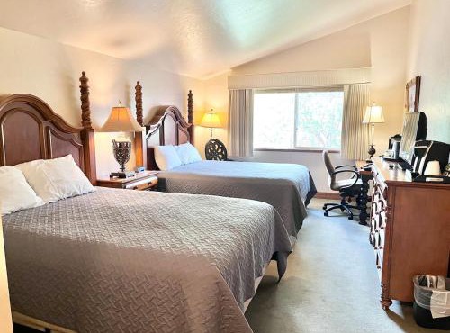 Double Queen Getaway at Zermatt Resort Near Park City - 3070 in Midway