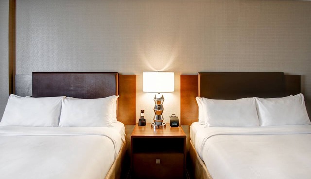 DoubleTree by Hilton Hotel West Edmonton in Edmonton
