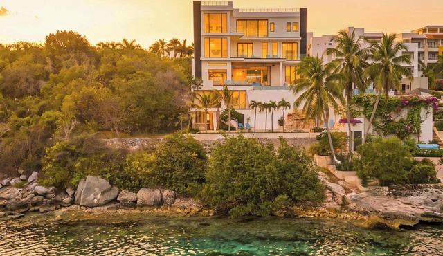 Evolve Isla in Isla Mujeres