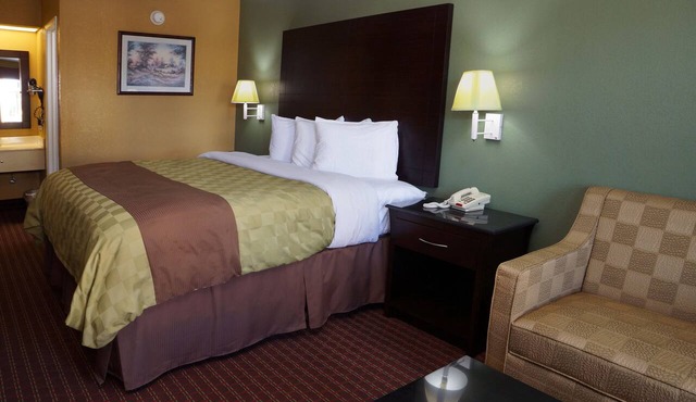 Executive Inn Opp in Opp