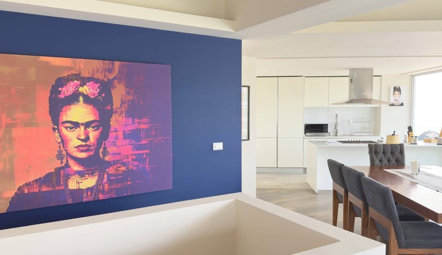 Fabulous 3-bdr 3 full bathrooms, great view, one block from WTC & Pepsi center in Ciudad de México