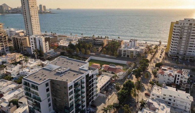 Family apartment with roof and great location in Mazatlan