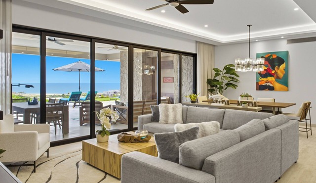 Gorgeous 3BR Oceanview Condo with Stunning Views in Cabo San Lucas