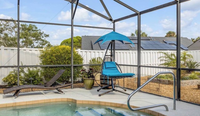 Gorgeous Pool Home with garden- short walk to the beach! in Ormond Beach