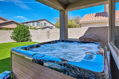 Group Fun in Glendale! Getaway w/Private Pool in Glendale