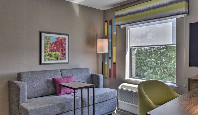 Hampton Inn & Suites Keene in Keene