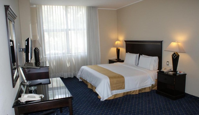 Holiday Inn Express Mexico Santa Fe by IHG in Mexico City
