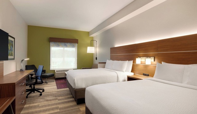 Holiday Inn Express & Suites Dalton - Walnut Ave by IHG in Dalton