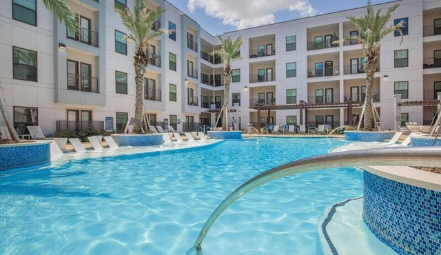 HouDowntownParadise: 6minNRG, 12minToyota, Convention Center & Astros Nearby, in Houston