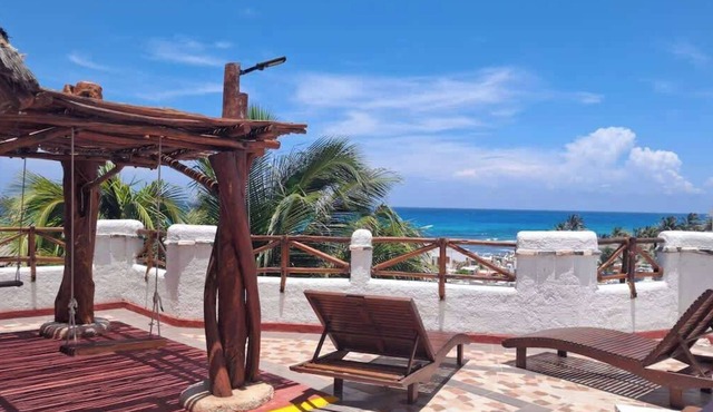 Isla Mujeres King Studio, Steps to the Sea in Isla Mujeres