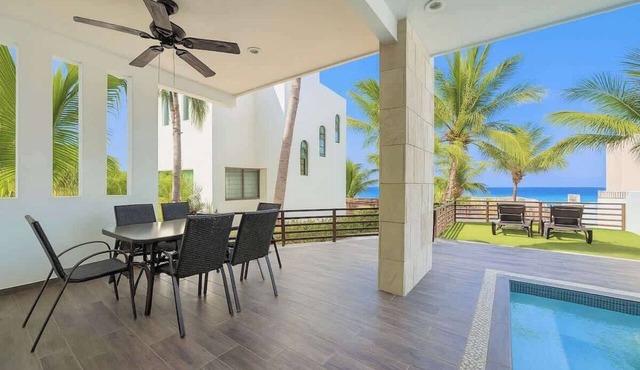 Isla Mujeres Villa | Plunge Pool, Beach 90m & A/C in Isla Mujeres