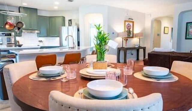 JW Marriott-2 HOMES+Yard-Arcade-Grill-Sleeps 20 in Bexar County