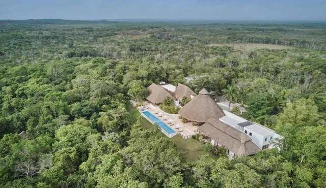 Kohunlich | Jungle Retreat | Pool + Spa