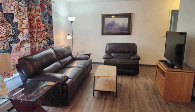 Location! Location! Location! Apt in the heart of Kenai! 1.5 miles to the Beach! in Kenai