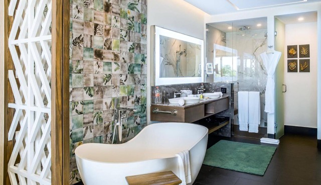Luxurious All-inclusive 2BR Suite at Garza Blanca Cancun Thanksgiving Week 2026 in Cancún