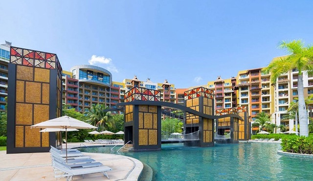 Luxurious One Bedroom Suite at Villa del Palmar Cancun Resort