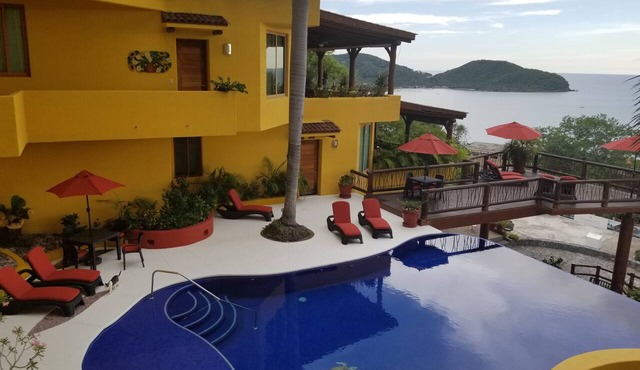 Luxurious penthouse at La Ropa beach the most spectacular view in Playa la Ropa
