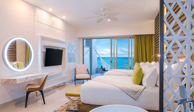 Luxury 3-Bedroom Oceanfront Suite with Stunning Caribbean Views