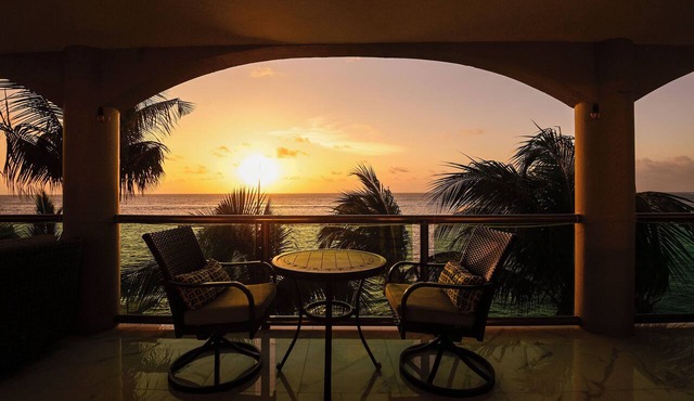 Luxury 4 Bdrm Oceanfront in Cozumel 3CN