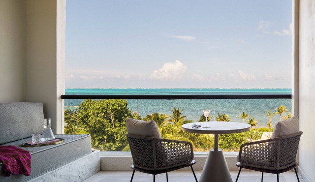 Luxury All-Inclusive Escape: Walk to Beach, Water Park, Pools & Spa in Cancún