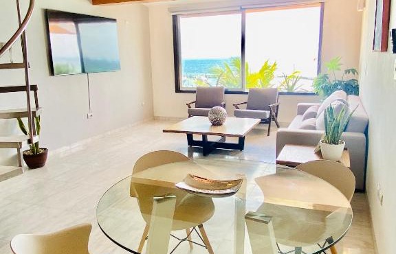 Luxury beachfront Apartment