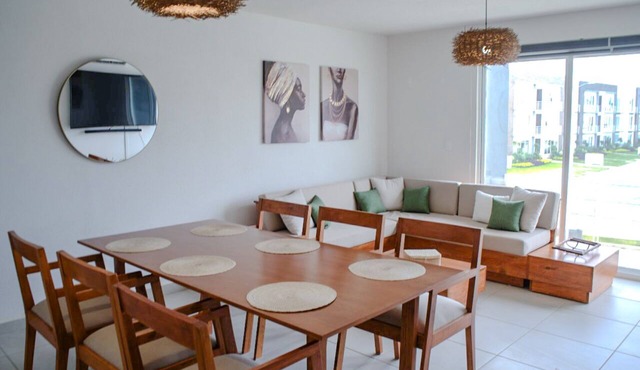 Luxury Diamante Apartment, Private Beach Club, 4 Bedrooms, 8 Guests in Acapulco de Juárez