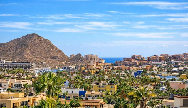 Luxury Suite | Rooftop Pool & Walk to Beach in Cabo San Lucas