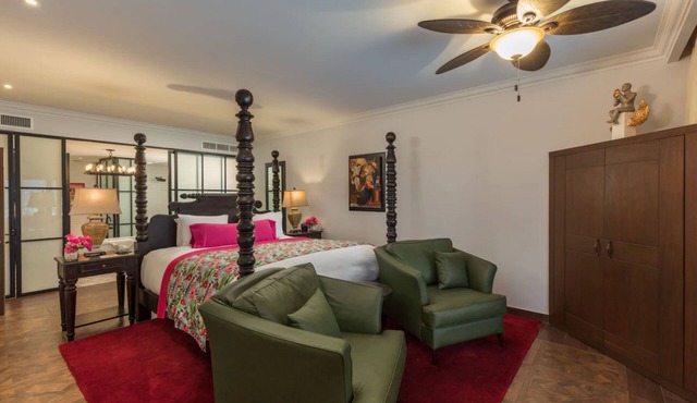Luxury VE2 2 Beds - 1 King Bed & 2 Queen Beds Balcony & Plunge pool in cabo san lucas