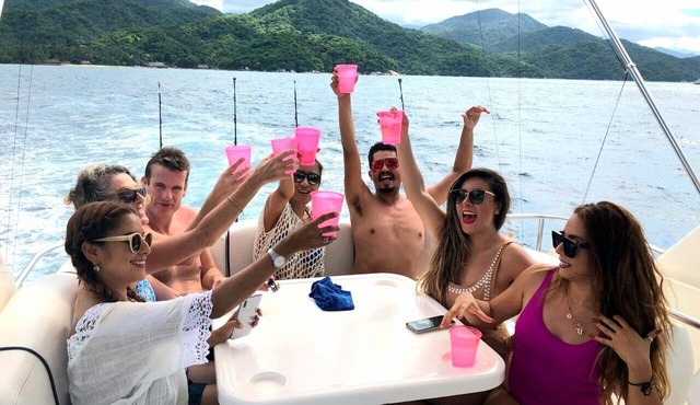 Luxury Yacht 44ft Sea-Ray 12 guests, Fun, Relax, Fishing in Puerto Vallarta