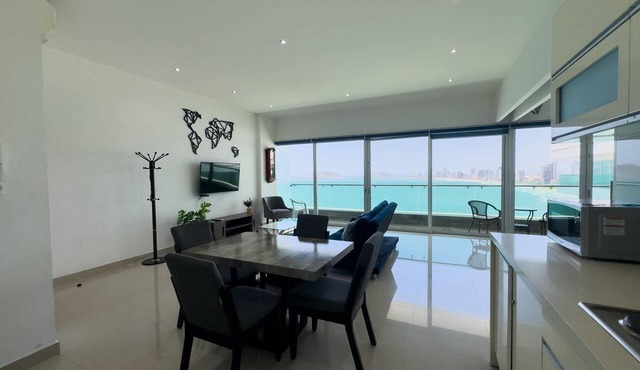 Malecon Location Torre eMe #1224 with Pool in Mazatlán
