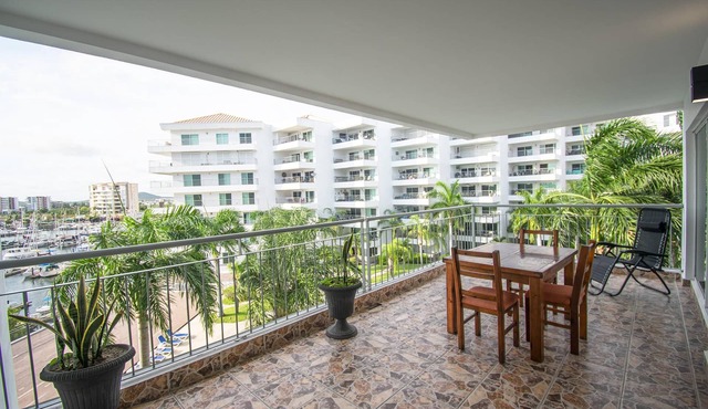 Marina Costa Veleros Condo in Mazatlán