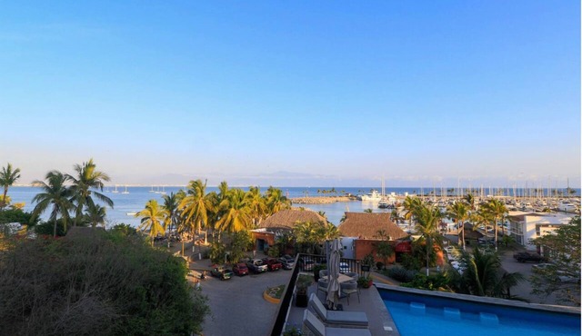 Marina & Ocean View · Designer 3BR w/BBQ, Pool & Kitchen at Canuva Lux La Cruz in Cruz de Huanacaxtle