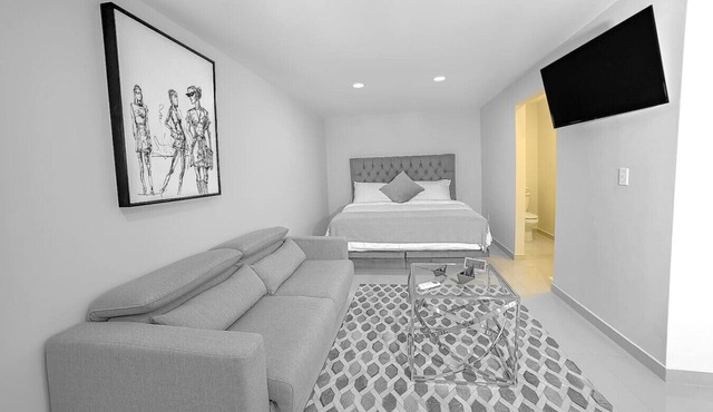 MarvelousStudio KingBed - 10minWalkToBorder in Tijuana