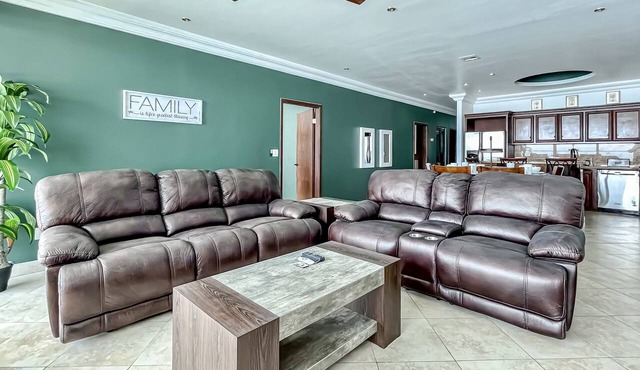 MarYSo- Condo-BeachAccess-3BR-6th FLR-Rosarito in Playas de Rosarito